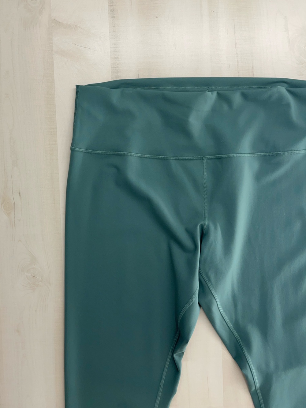 LULULEMON womens green align high rise crop stretch leggings workout lounge yoga - Picture 6 of 7
